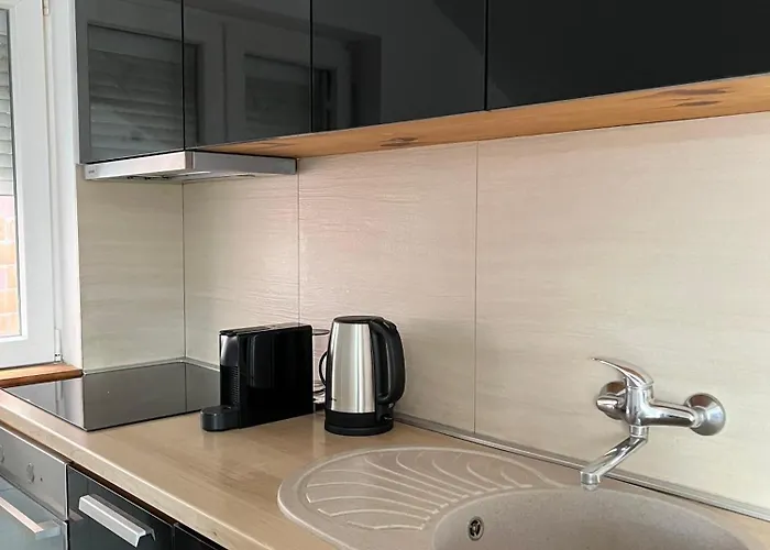 Apartamento Airport Gate 25 *